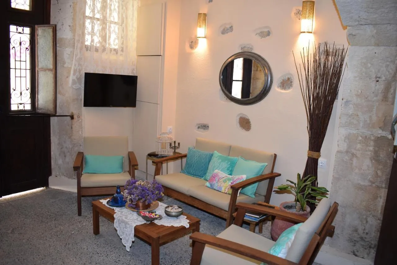 Loggia Traditional Suites Rethymno 0*,  Grécia