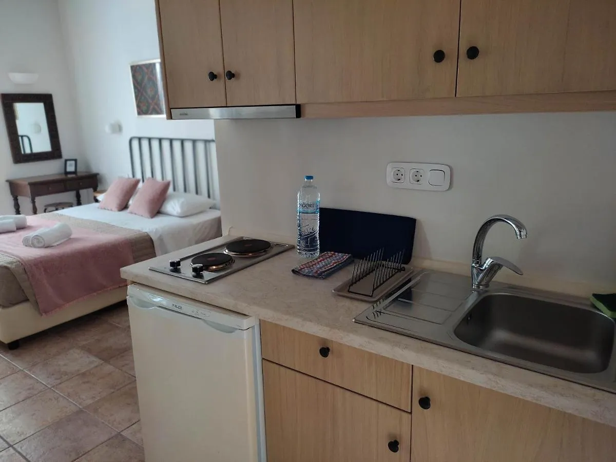 Loggia Traditional Suites Rethymno  Apartment