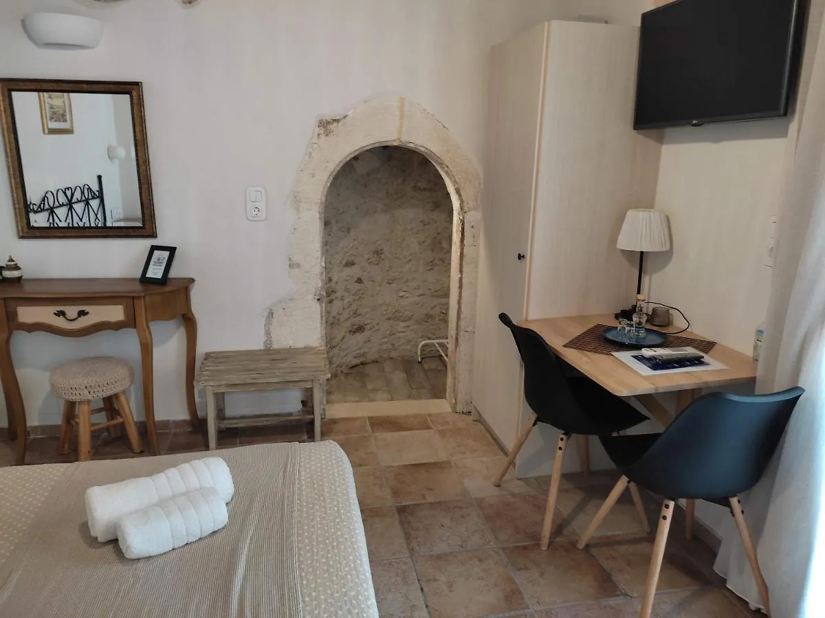 Loggia Traditional Suites Rethymno