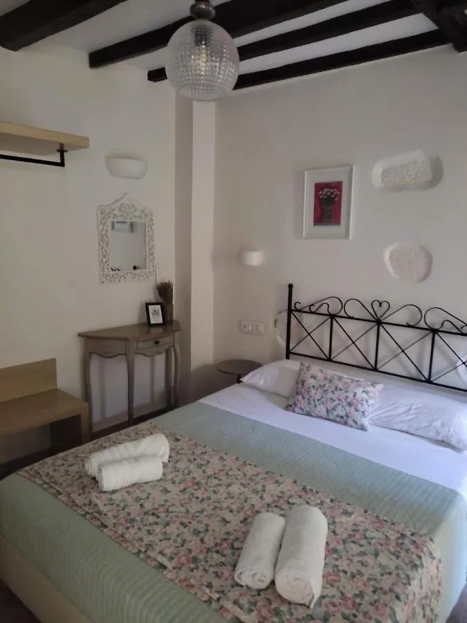 Loggia Traditional Suites Rethymno