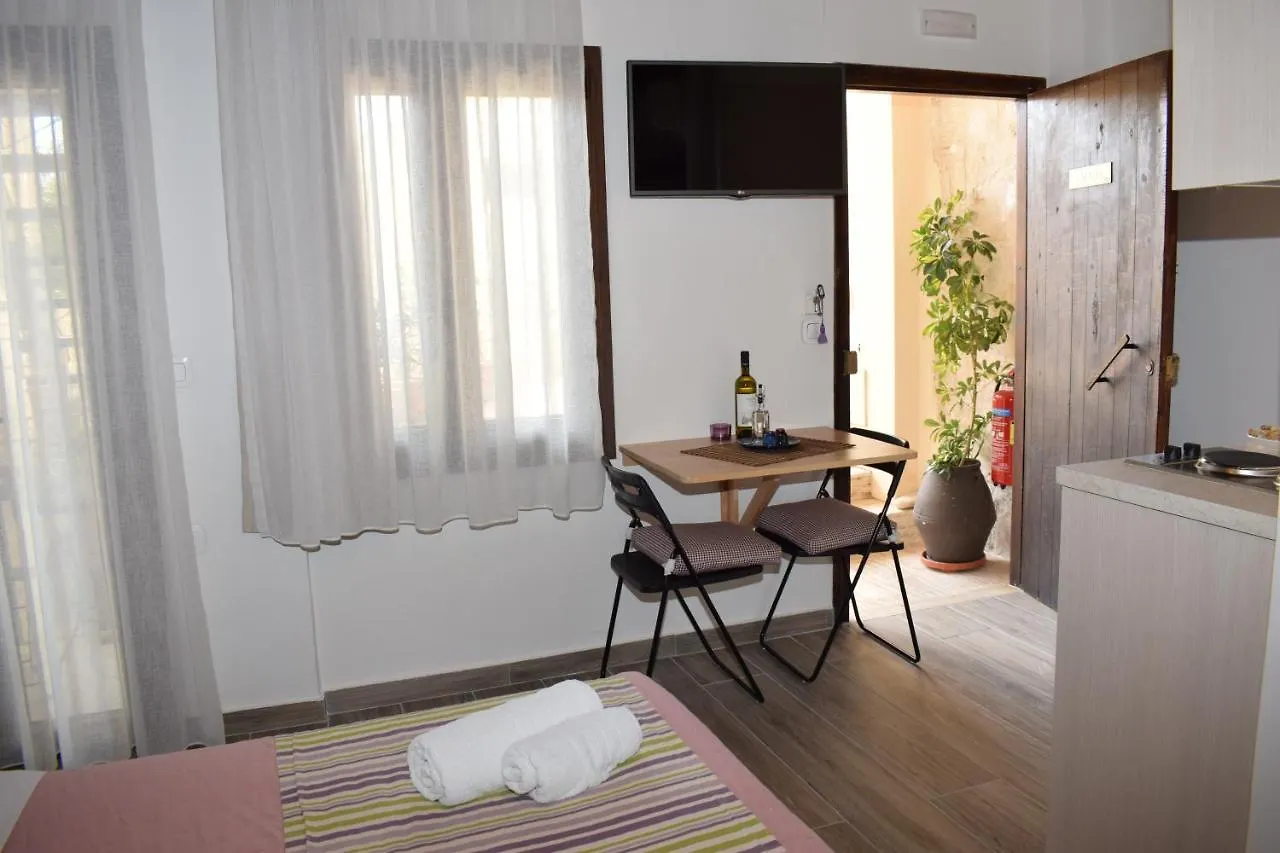 Loggia Traditional Suites Rethymno  Apartment