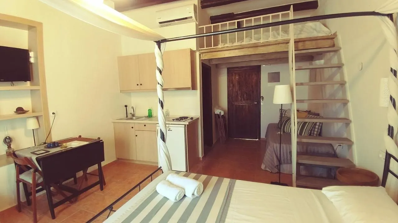 Loggia Traditional Suites Rethymno  0*, Rethymno (Crete)