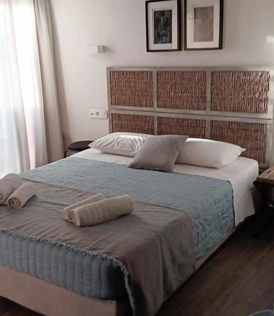 Loggia Traditional Suites Rethymno  0*, Rethymno (Crete) Greece